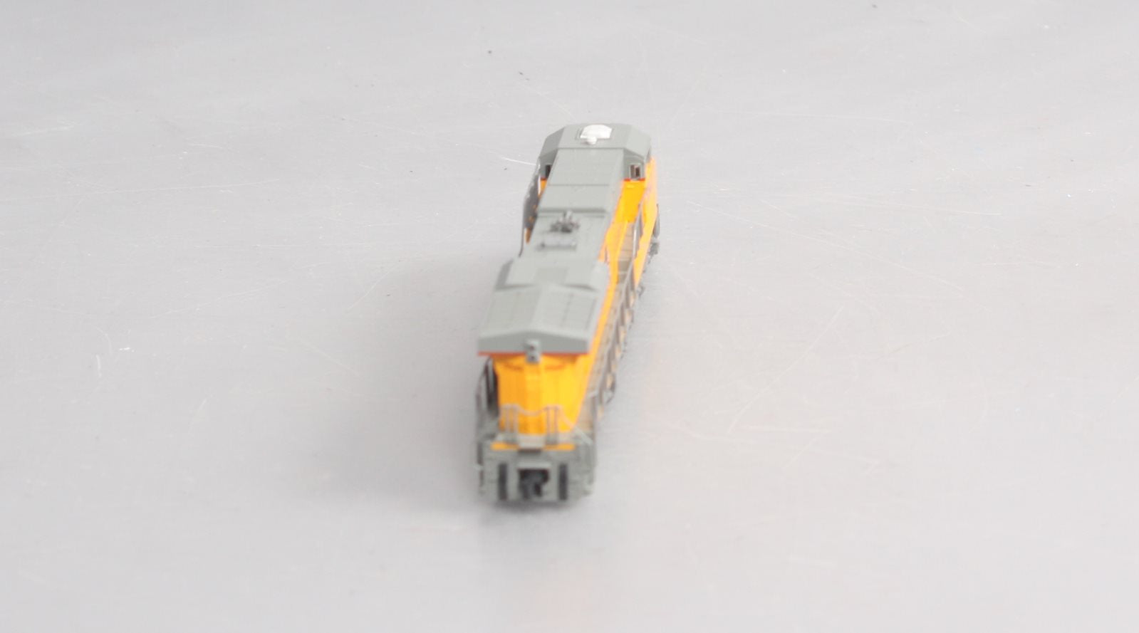 Kato 176-8902 N Scale Union Pacific GE ES44AC Diesel Locomotive #5542