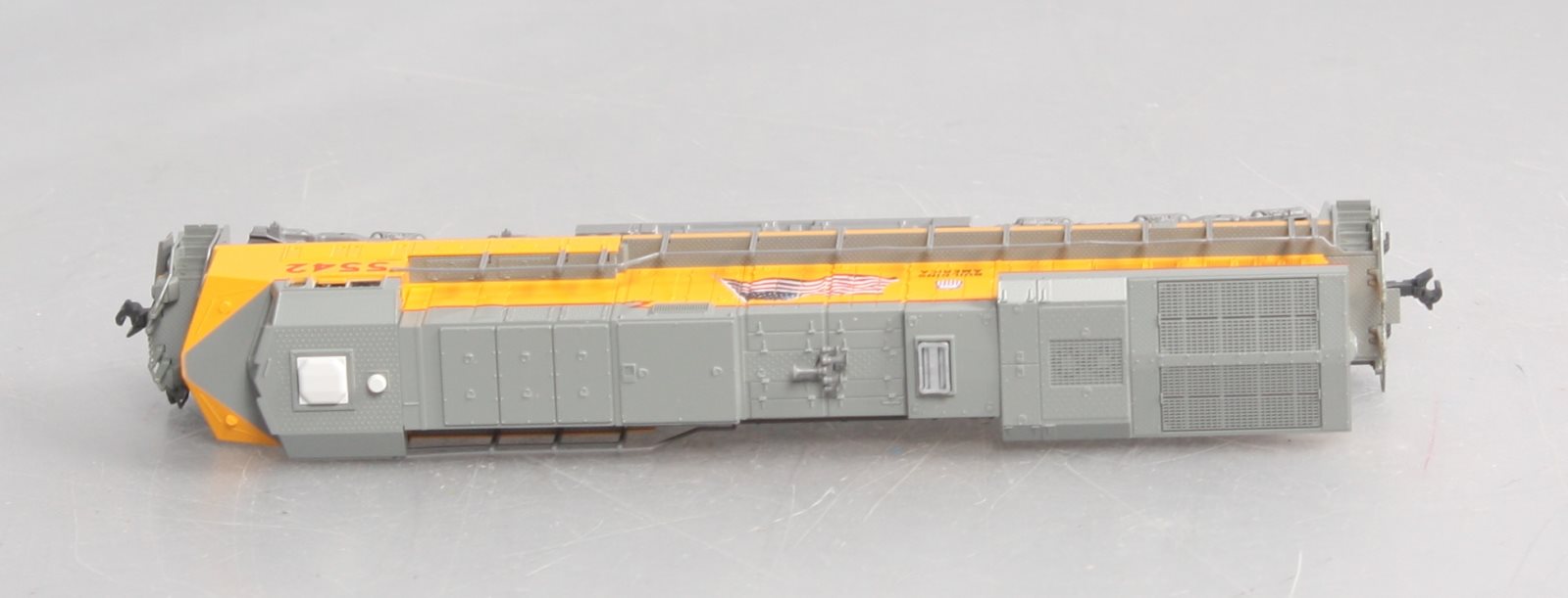 Kato 176-8902 N Scale Union Pacific GE ES44AC Diesel Locomotive #5542