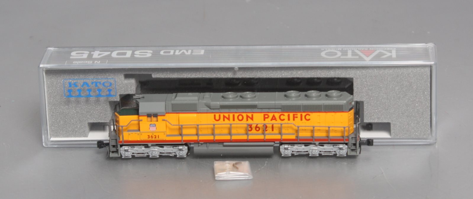 Kato 176-3133 N Scale Union Pacific SD45 Diesel Locomotive #3621
