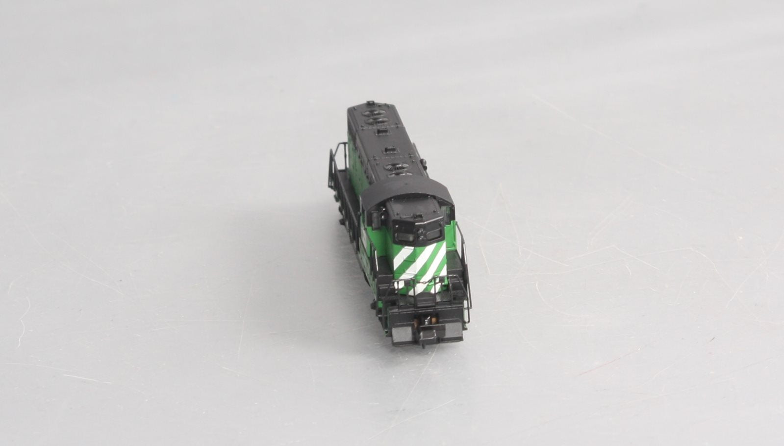 Atlas 48010 N Scale Burlington Northern Gp-7 Diesel Locomotive LN/Box