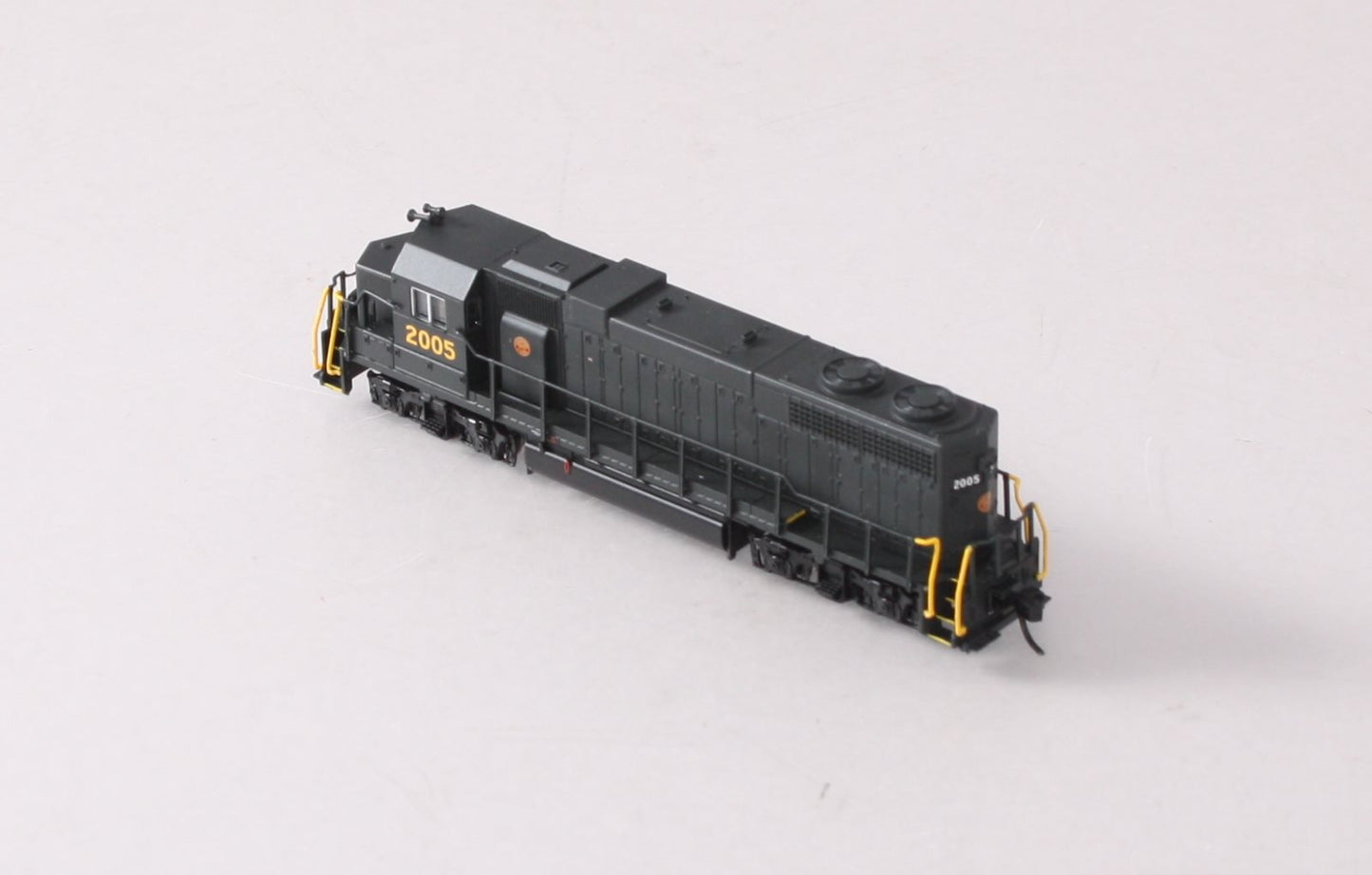 Atlas 40000261 N Scale PRSL GP38 Diesel Locomotive Low #2005 w/DCC