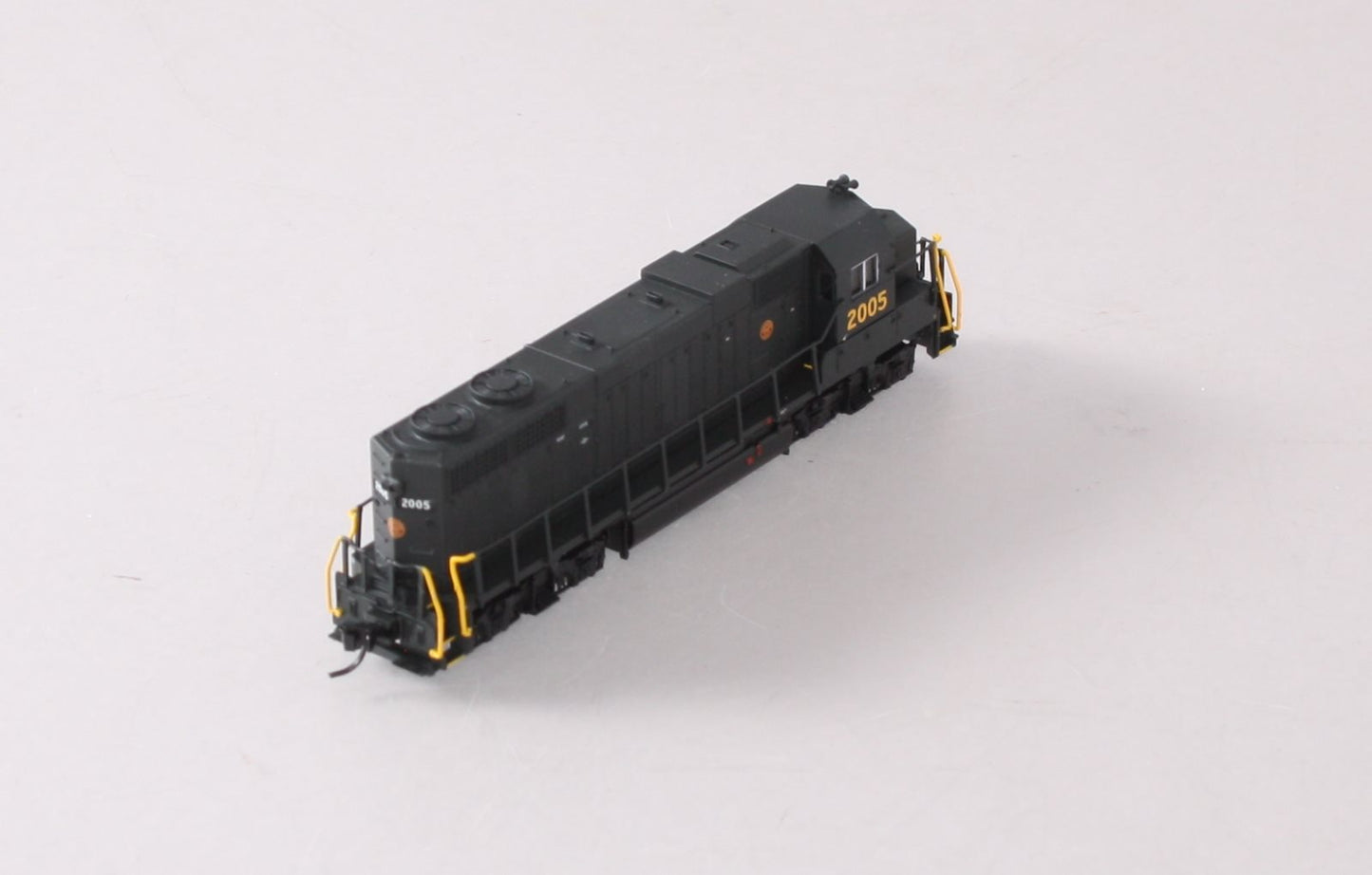 Atlas 40000261 N Scale PRSL GP38 Diesel Locomotive Low #2005 w/DCC
