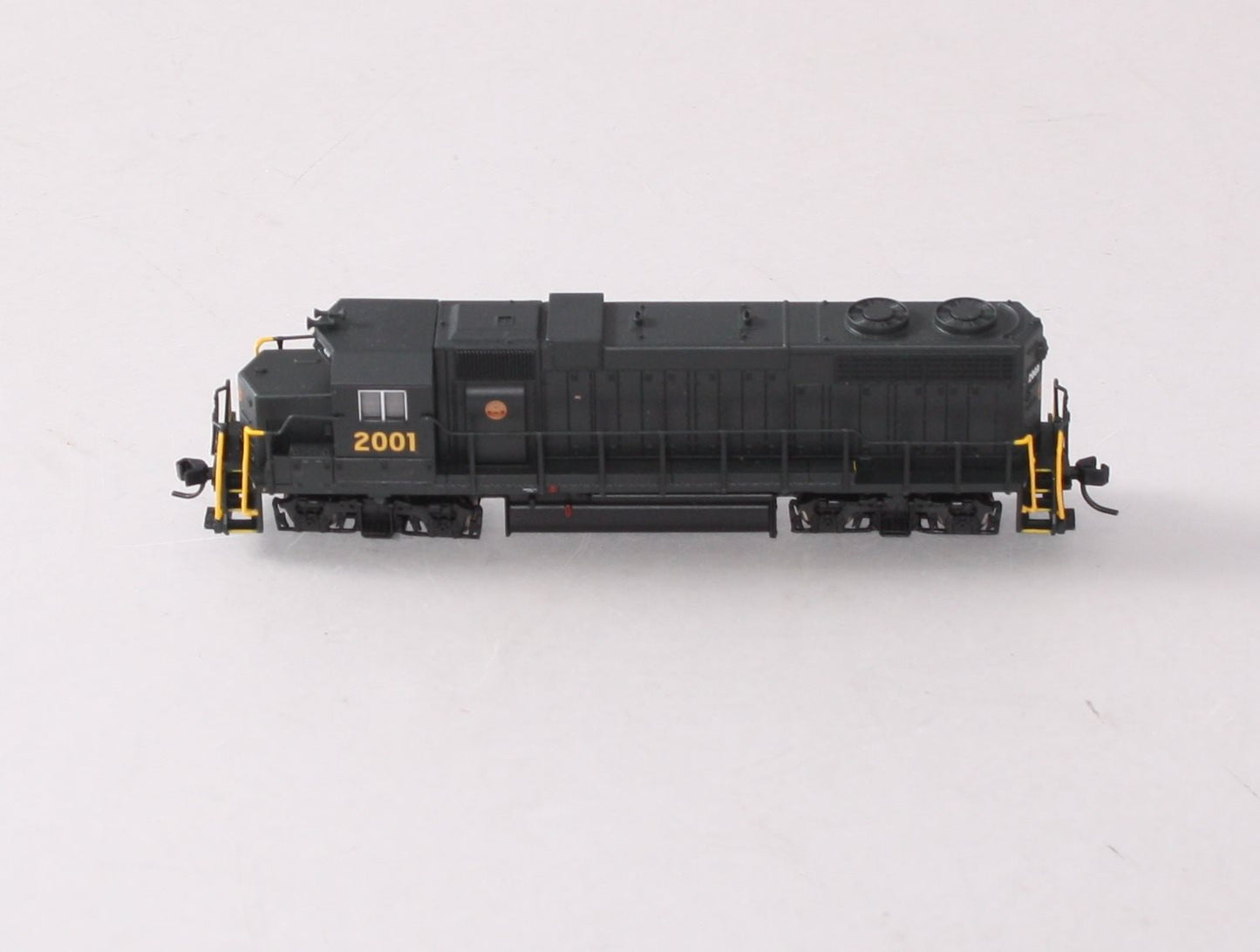 Atlas 40000226 N Scale PRSL GP38 Low Nose Diesel Locomotive #2001