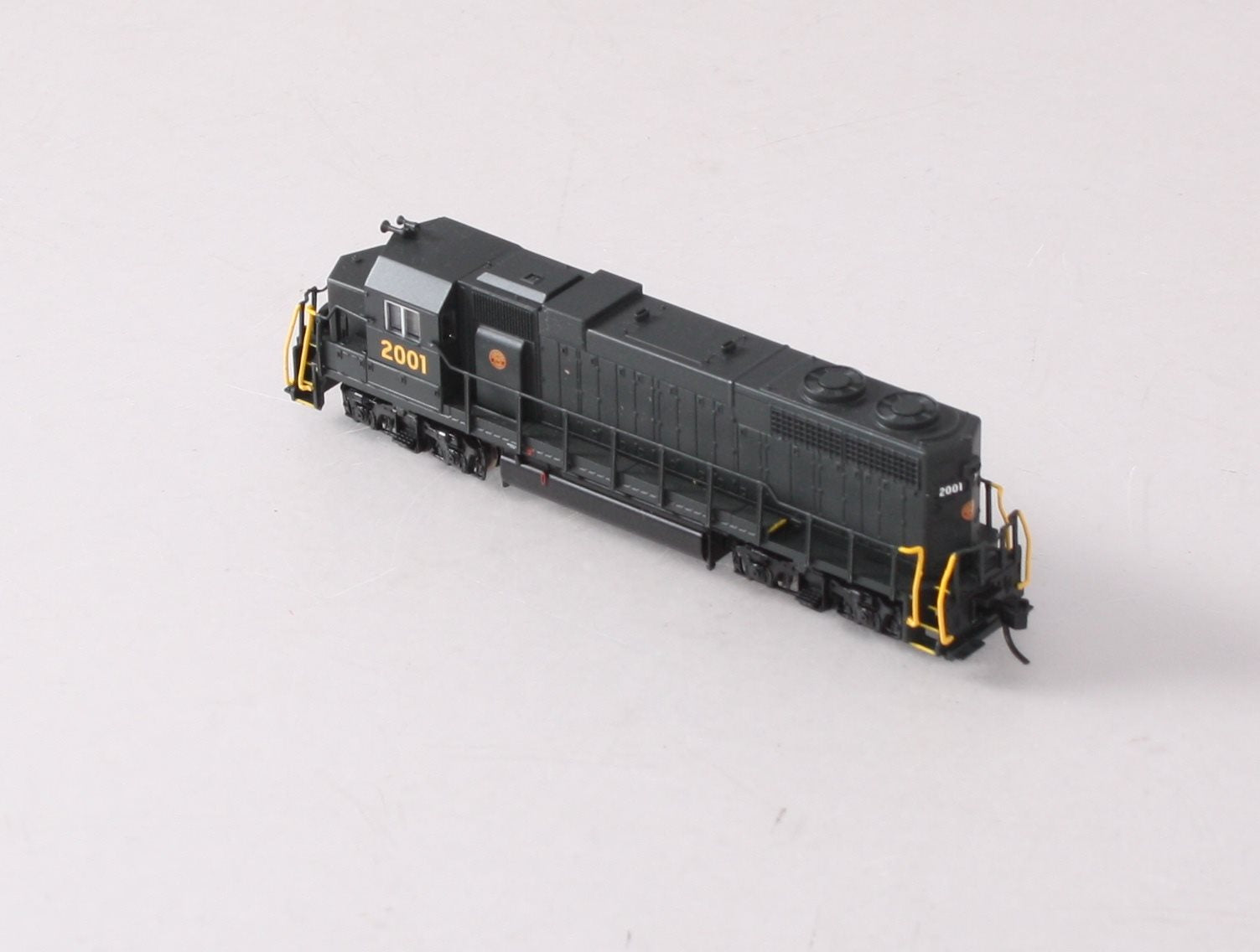 Atlas 40000226 N Scale PRSL GP38 Low Nose Diesel Locomotive #2001