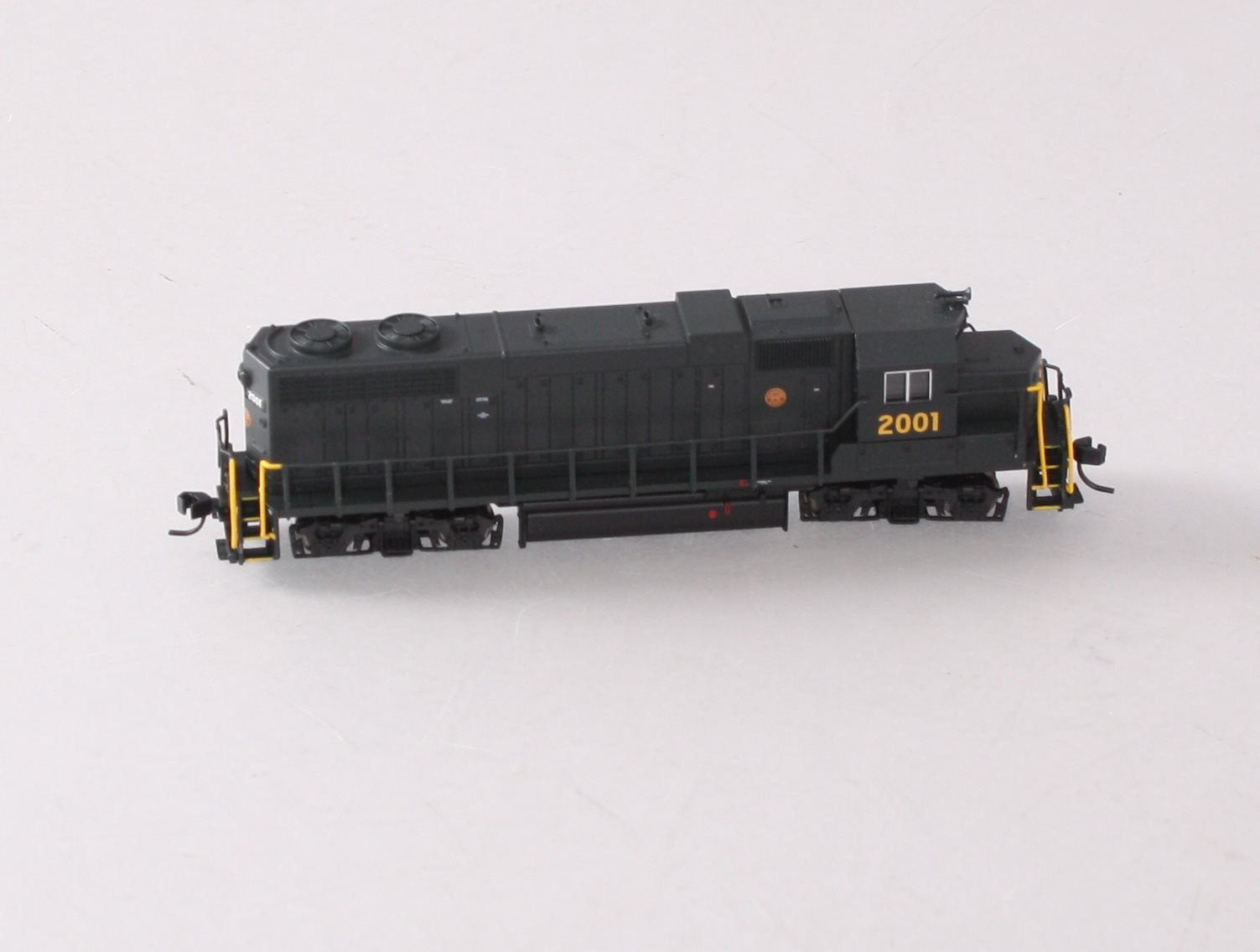 Atlas 40000226 N Scale PRSL GP38 Low Nose Diesel Locomotive #2001
