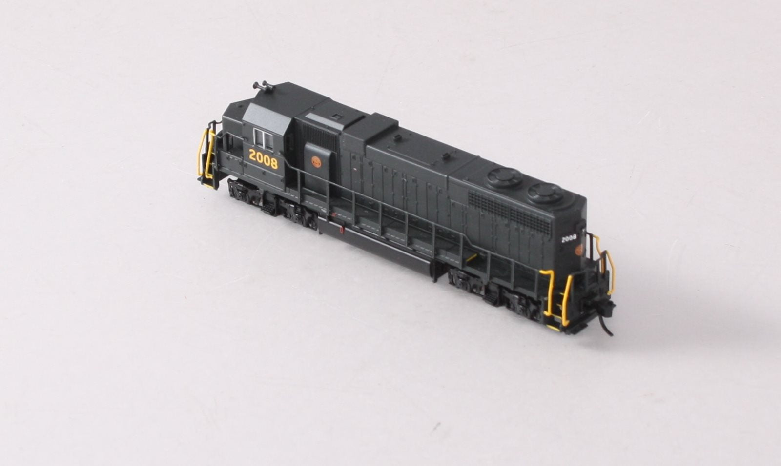 Atlas 40000228 N Pennsylvania, Reading, Seashore Lines GP38 Diesel Locomotive