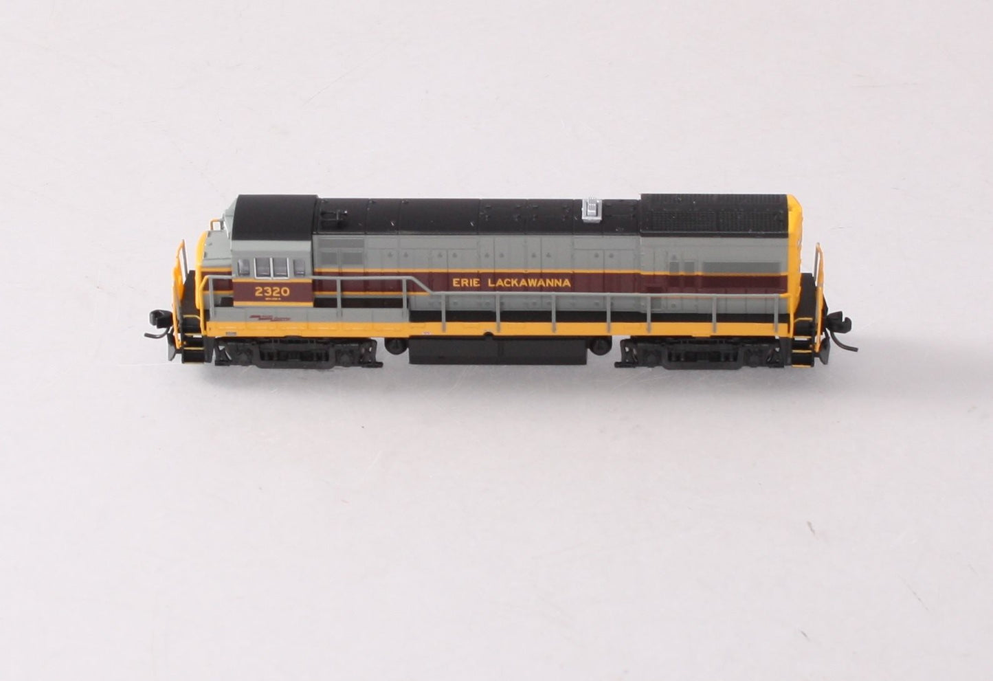 Atlas 40002999 N Erie Lackawanna U23B Locomotive #2320