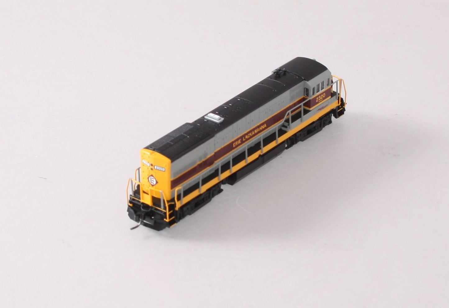 Atlas 40002999 N Erie Lackawanna U23B Locomotive #2320