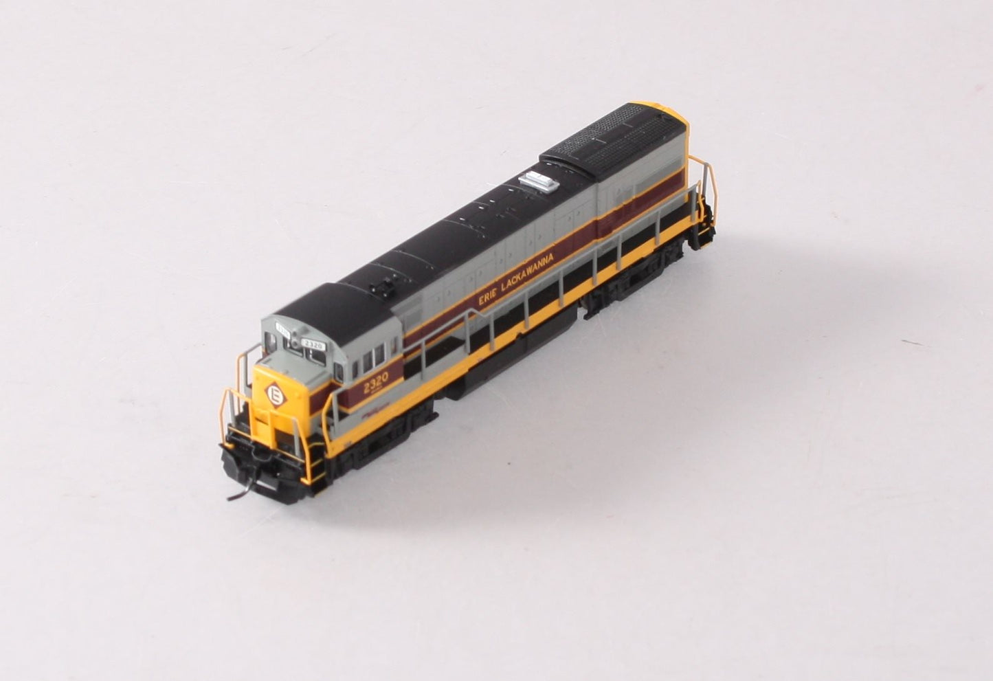 Atlas 40002999 N Erie Lackawanna U23B Locomotive #2320