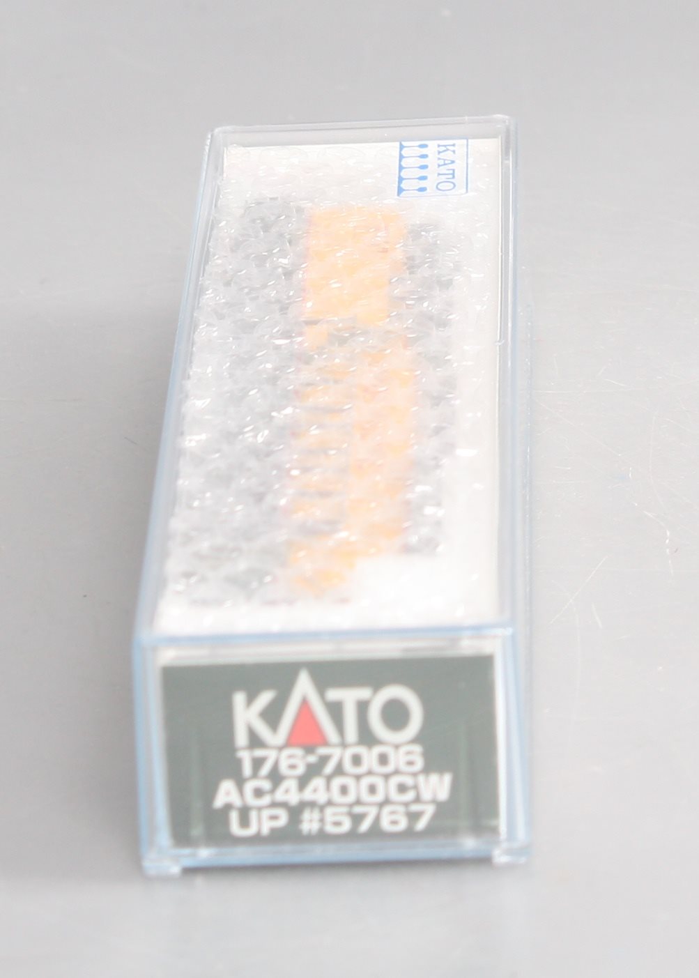 Kato 176-7006 N Scale Union Pacific AC4400CW Diesel w/Lightning Stripe #5767