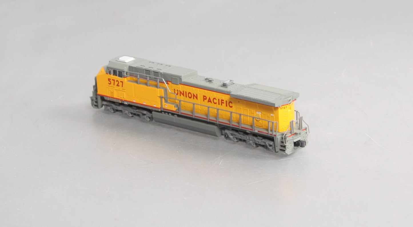 Kato 176-7005 N Scale Union Pacific AC4400CW Diesel Locomotive #5727