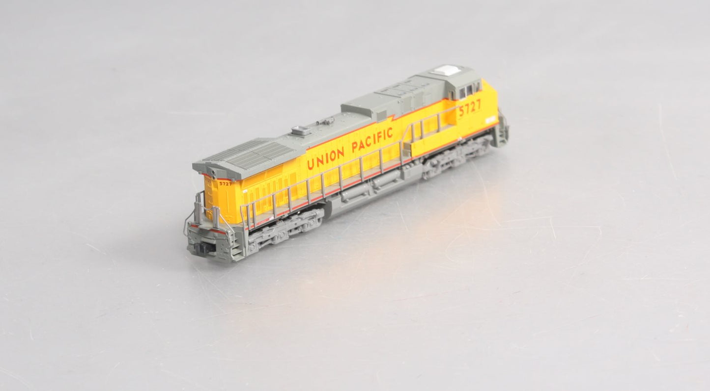 Kato 176-7005 N Scale Union Pacific AC4400CW Diesel Locomotive #5727