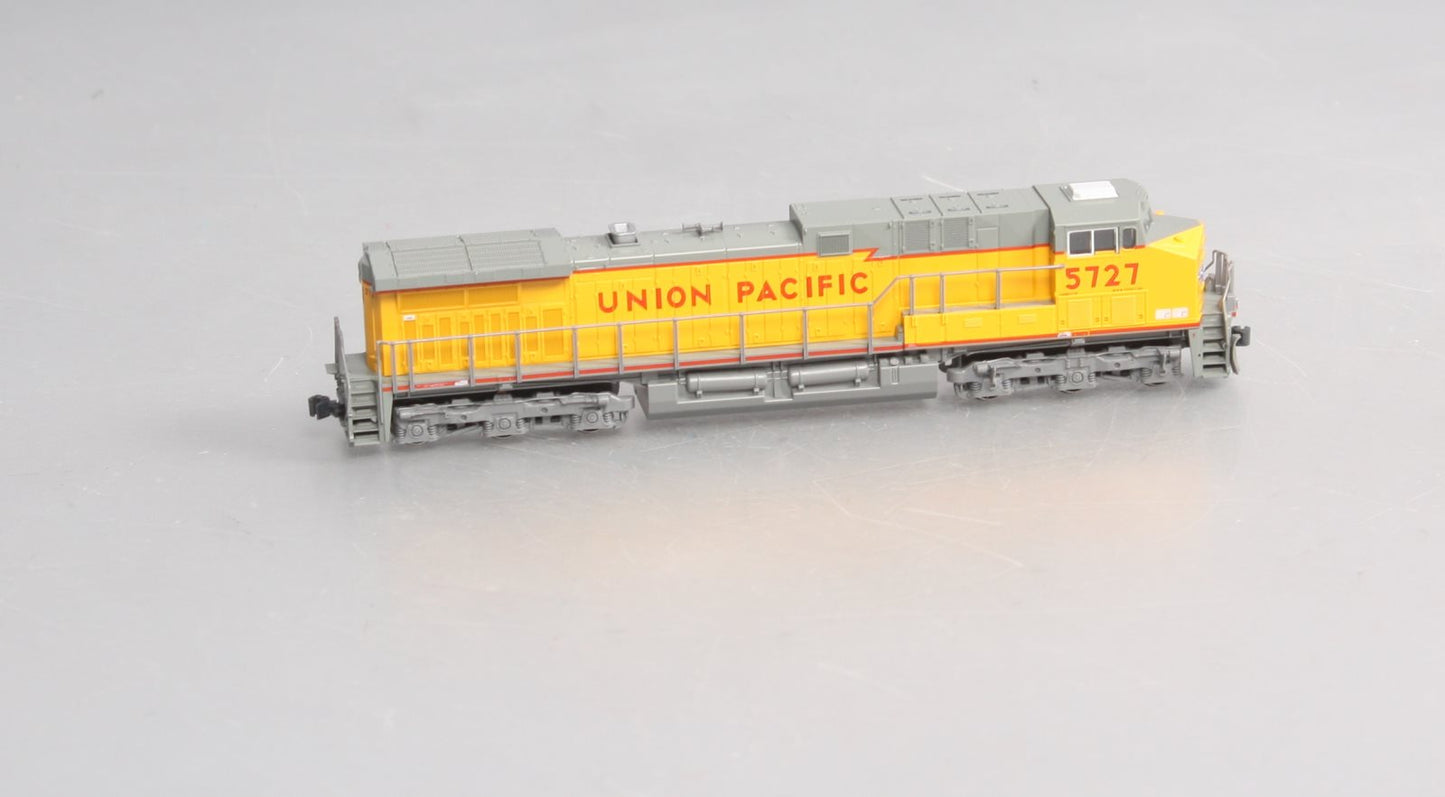 Kato 176-7005 N Scale Union Pacific AC4400CW Diesel Locomotive #5727
