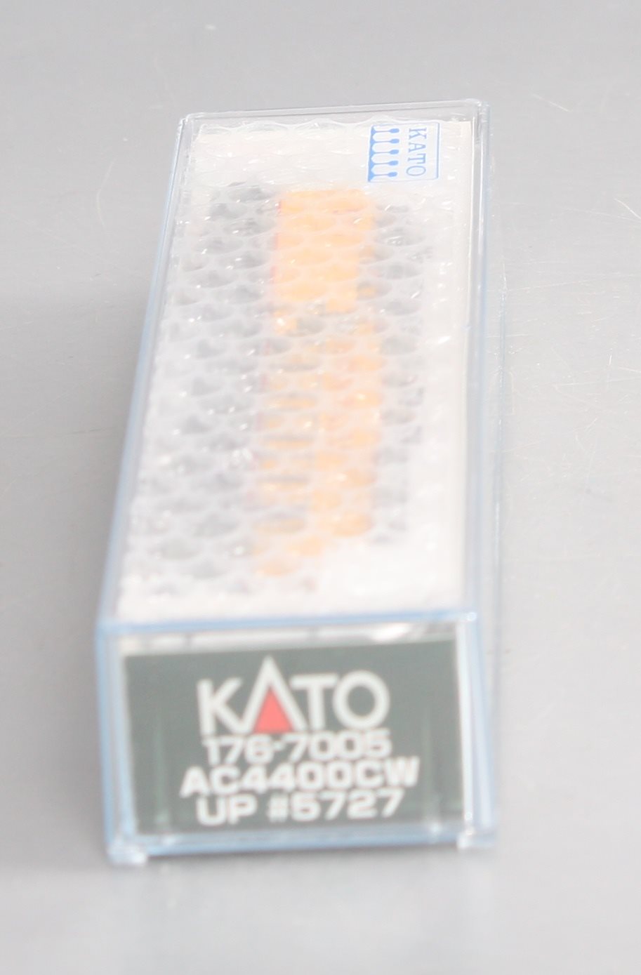 Kato 176-7005 N Scale Union Pacific AC4400CW Diesel Locomotive #5727