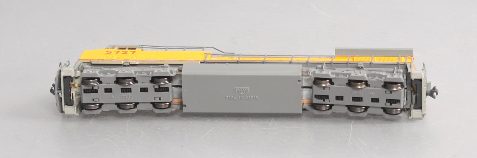 Kato 176-7005 N Scale Union Pacific AC4400CW Diesel Locomotive #5727