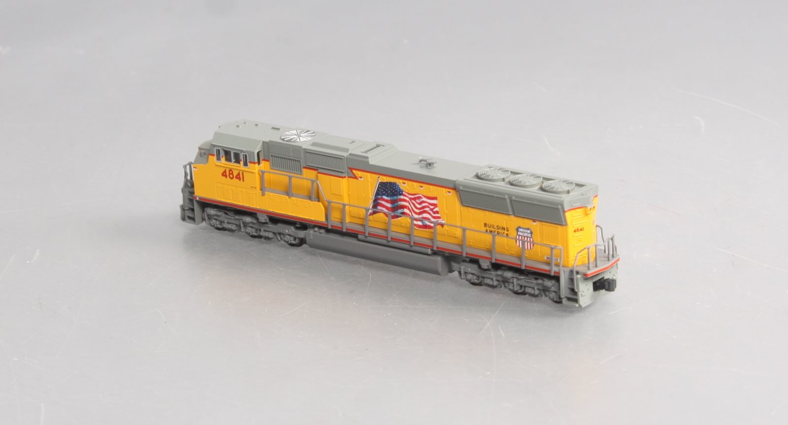 Kato 176-7506 N Scale Union Pacific SD70 Diesel Locomotive #4841