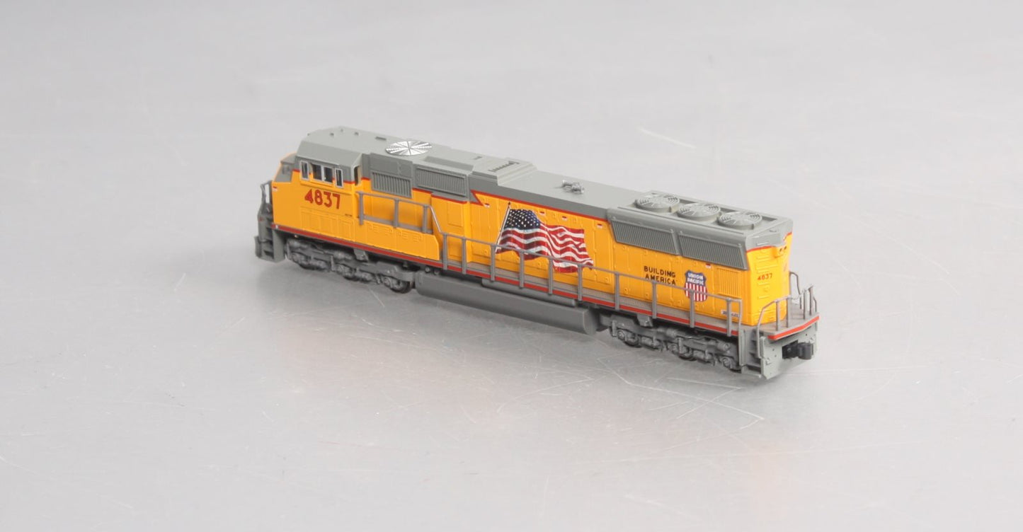 Kato 176-8604 N Scale Union Pacific SD70M Diesel Locomotive #4837
