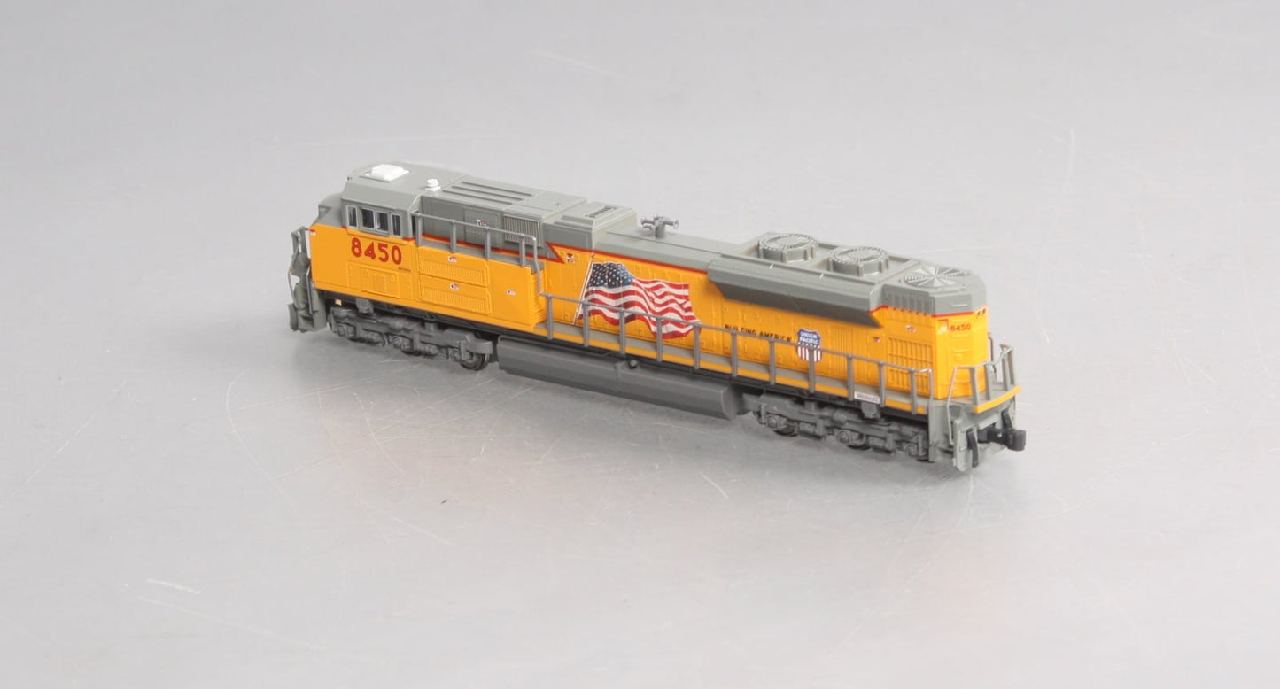 Kato 176-8403 N Scale Union Pacific SD70ACe Diesel Locomotive #8450 NIB
