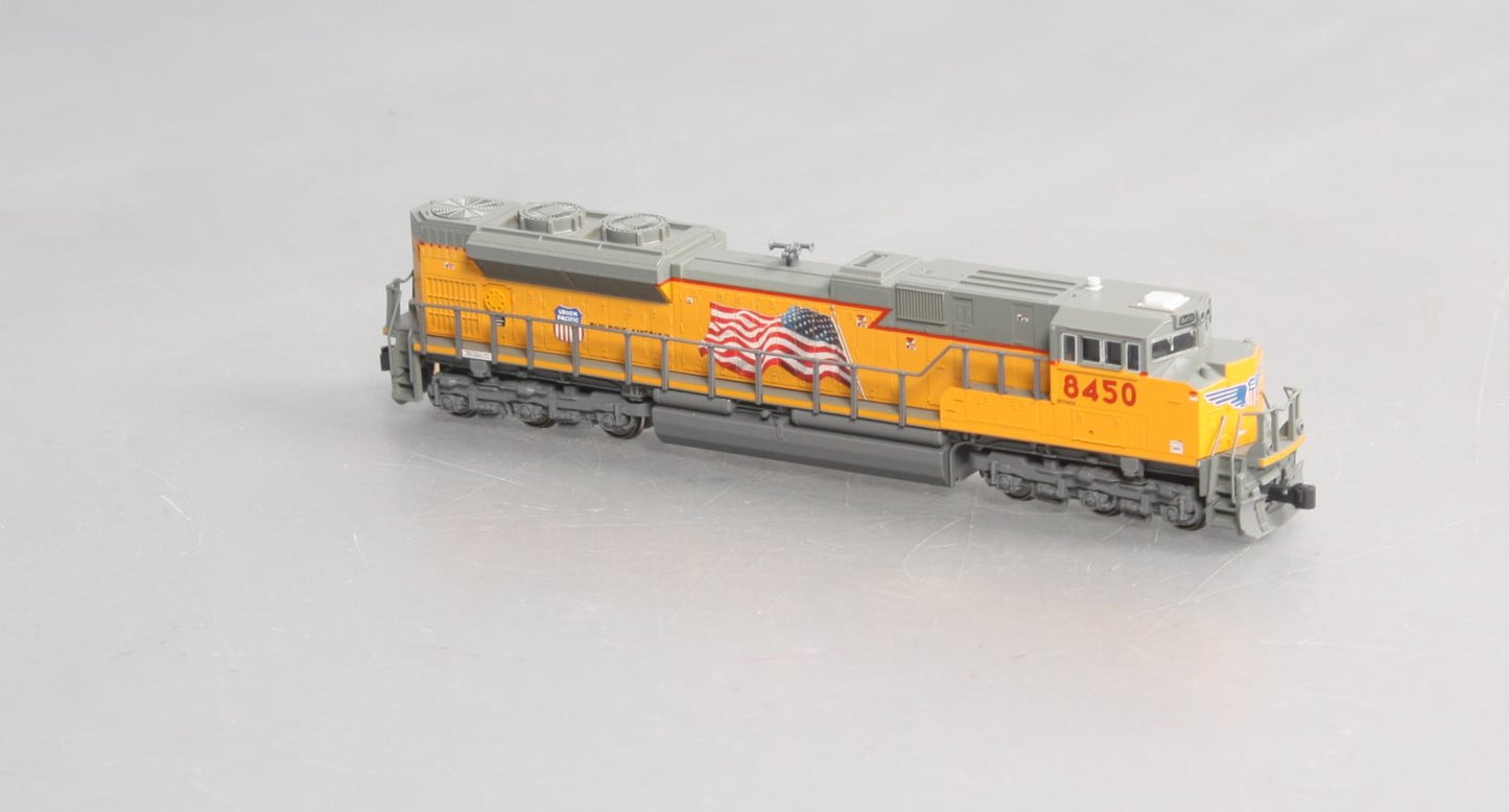 Kato 176-8403 N Scale Union Pacific SD70ACe Diesel Locomotive #8450 NIB