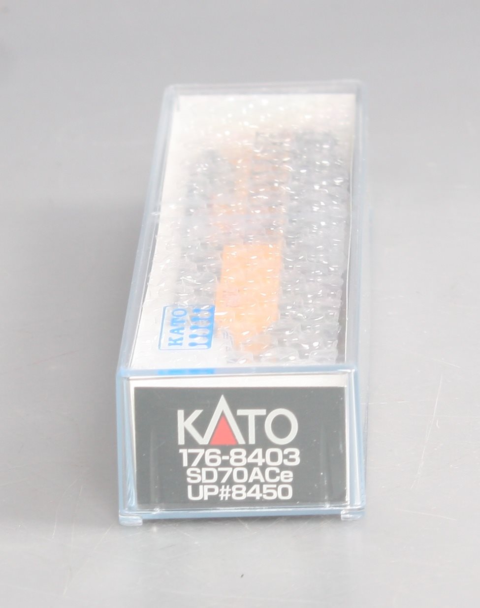 Kato 176-8403 N Scale Union Pacific SD70ACe Diesel Locomotive #8450 NIB