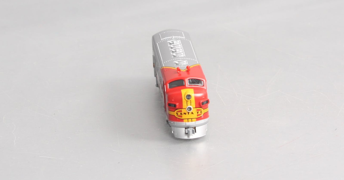 Kato 176-2123 N Santa Fe F7A Diesel Locomotive #38