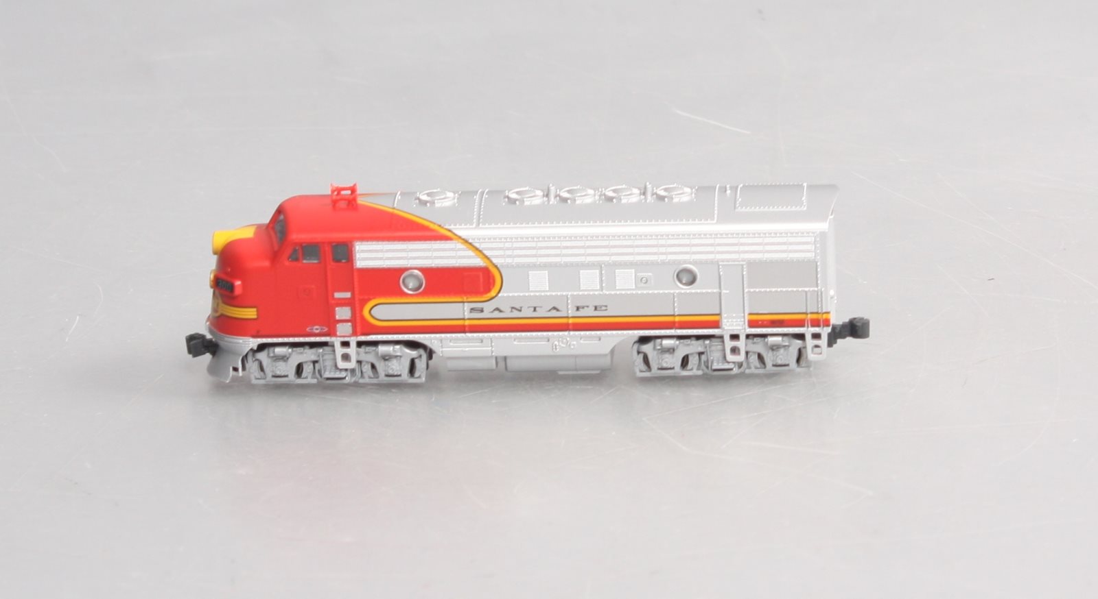 Kato 176-2121 N Scale ATSF EMD F7A Warbonnet Diesel Locomotive #300 LN/Box