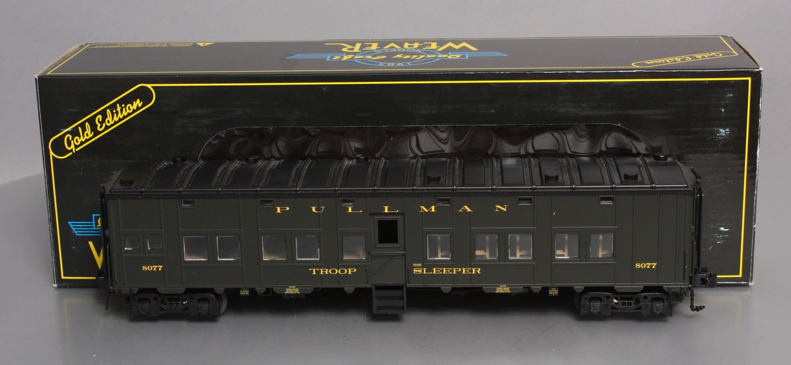 Weaver U21000LD O Gauge WW2 Pullman Troop Sleeper #8077 - 3 Rail NIB