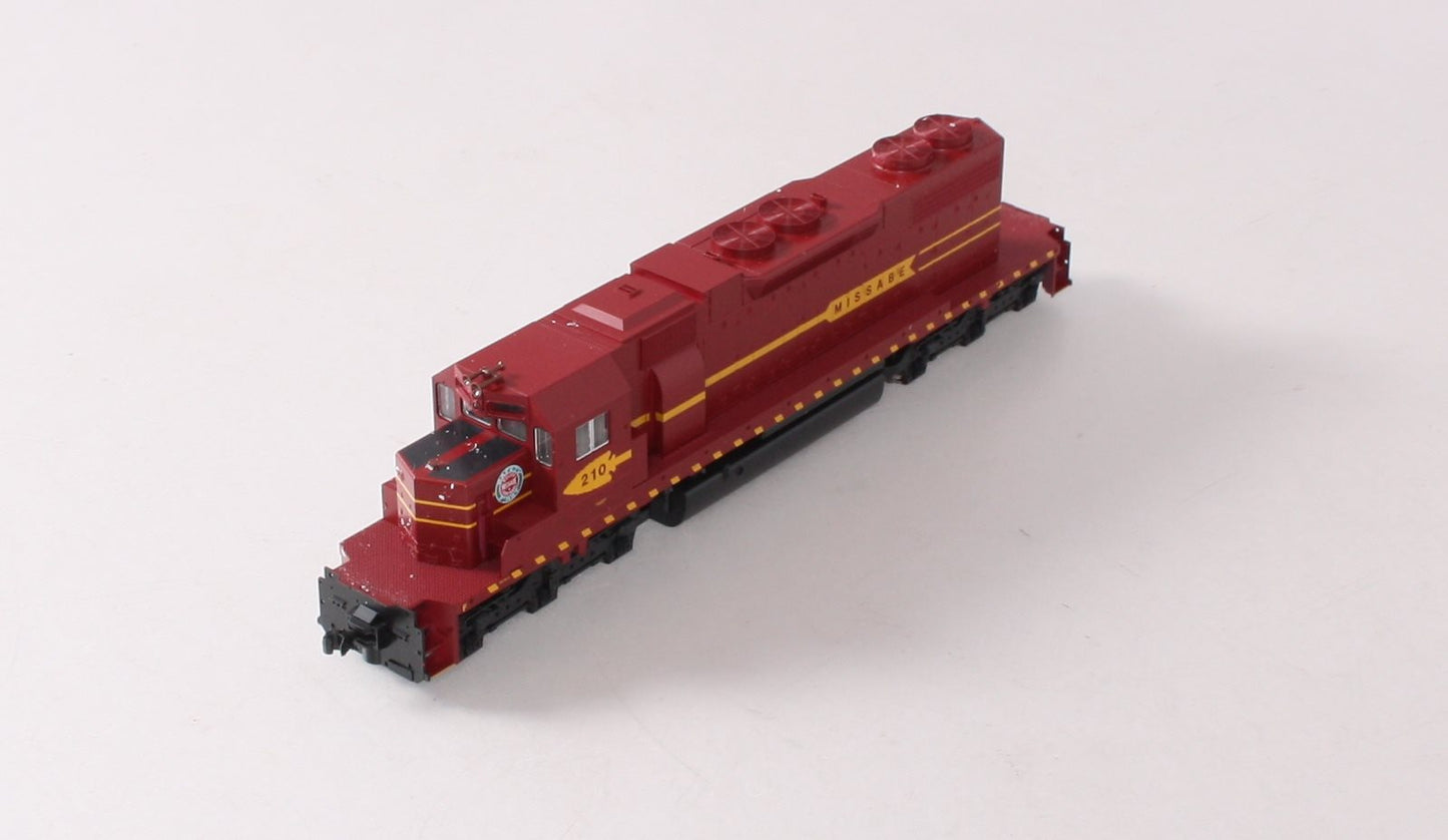 Kato 37-6531 HO DM&IR EMD SD38-2 Diesel Locomotive #210