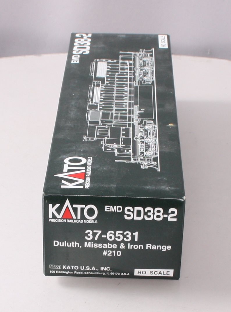 Kato 37-6531 HO DM&IR EMD SD38-2 Diesel Locomotive #210