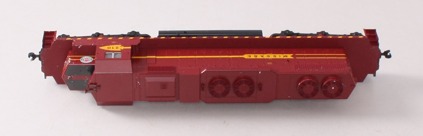 Kato 37-6531 HO DM&IR EMD SD38-2 Diesel Locomotive #210