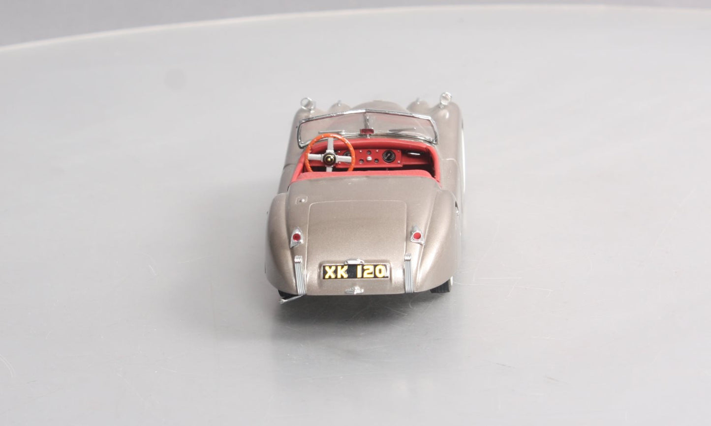 Danbury Mint 1949 1:24 Scale 1949 Jaguar XK120 Diecast Car NIB