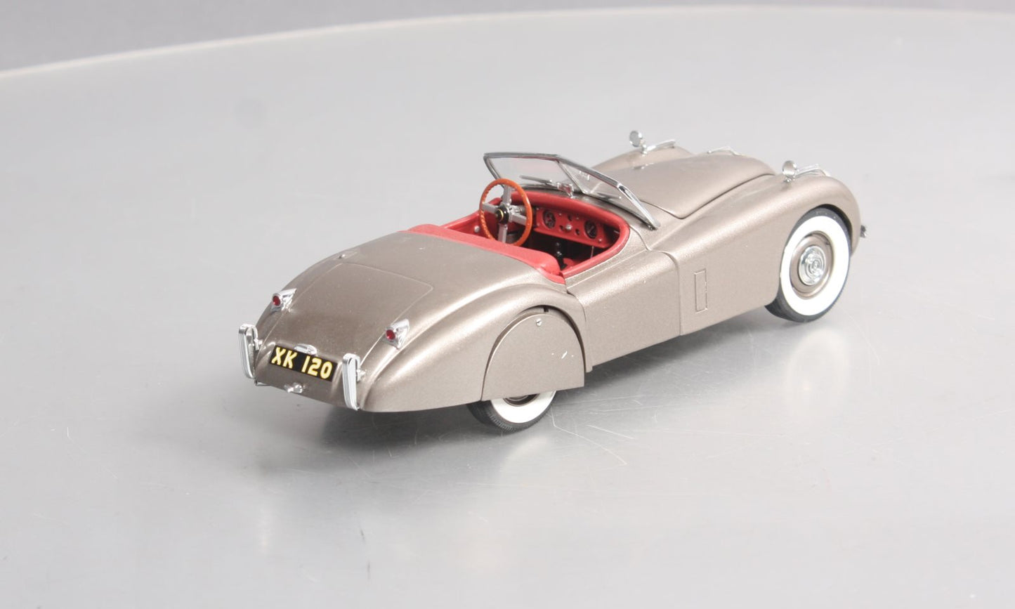 Danbury Mint 1949 1:24 Scale 1949 Jaguar XK120 Diecast Car NIB