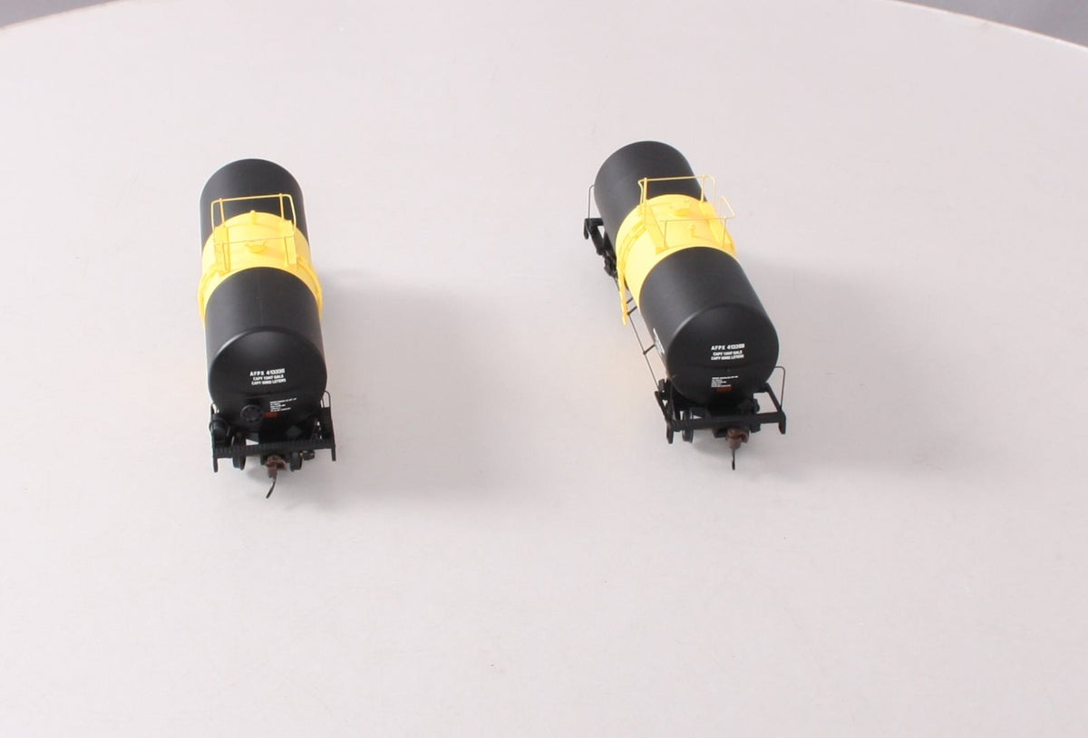 Walthers 932-27205 HO UTLX 16,000 Gallon Funnel Flow Tank Cars (Set of 2) LN/Box