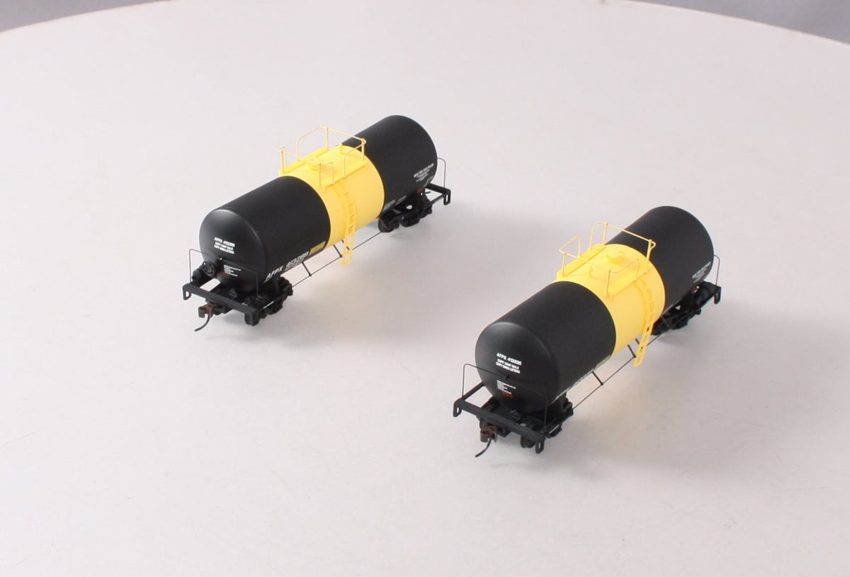 Walthers 932-27205 HO UTLX 16,000 Gallon Funnel Flow Tank Cars (Set of 2) LN/Box
