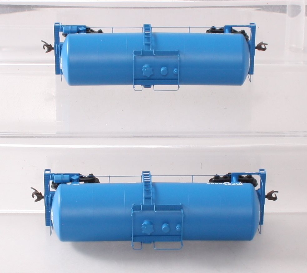 Walthers 932-27202 HO UTLX 16,000 Gallon Funnel Flow Tank Cars (Pack of 2) LN/Box