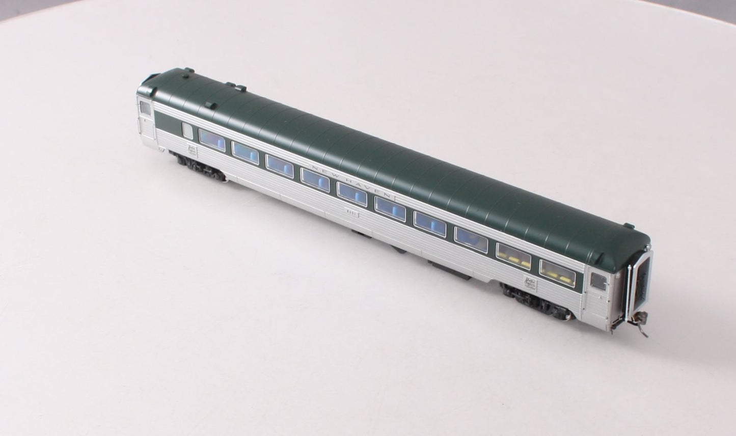 Rapido Trains 017200 HO New Haven Delivery 8600 Coach Skirted #8601
