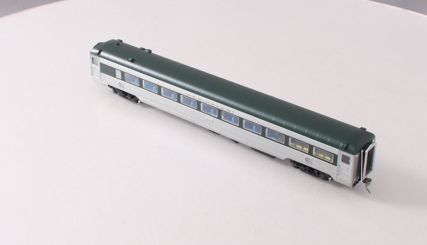 Rapido Trains 017201 HO New Haven Delivery 8600 Coach Skirted #8610
