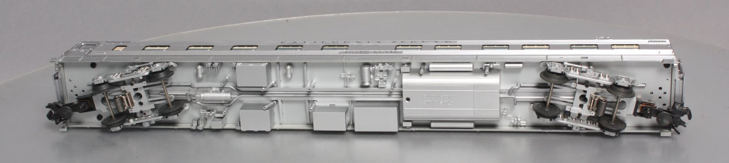 Atlas 3001176-1 CB&Q "Silver Butte" Streamlined 10-6 Sleeping Car #425 (3 Rail)