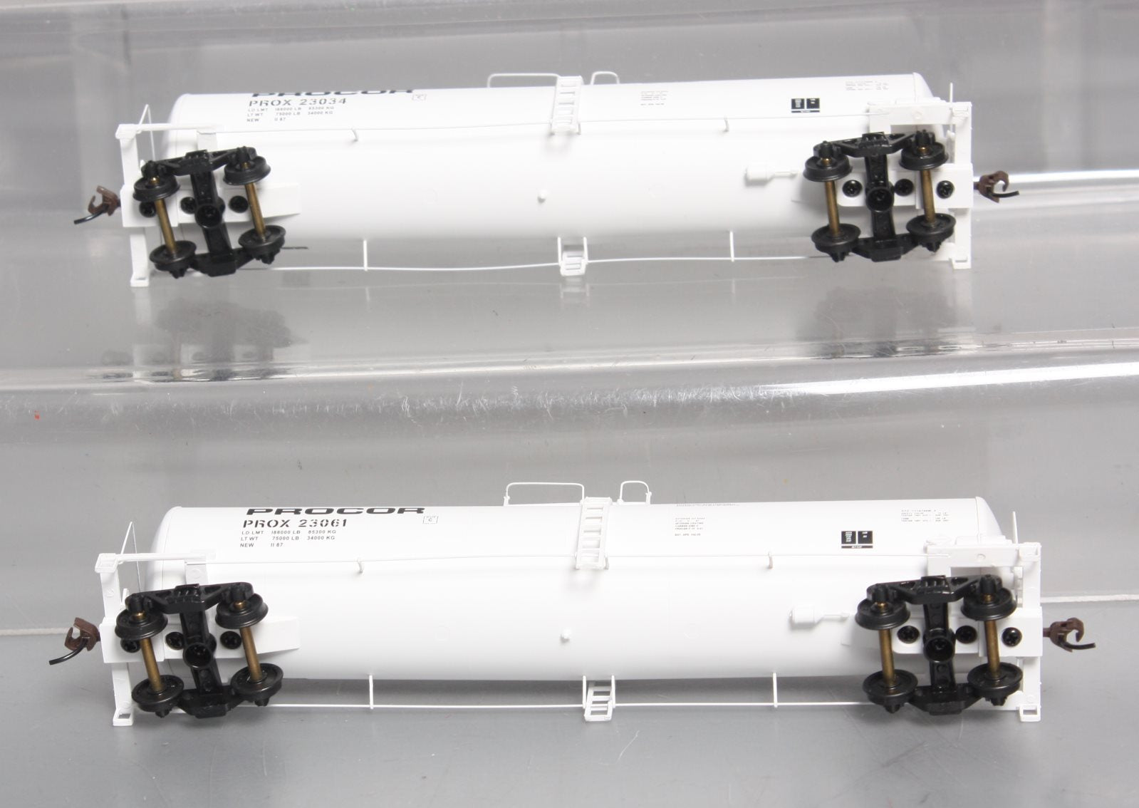 Walthers 932-27258 HO PROX 23K Gallon Funnel Flow Tank Car (Pack of 2) LN/Box