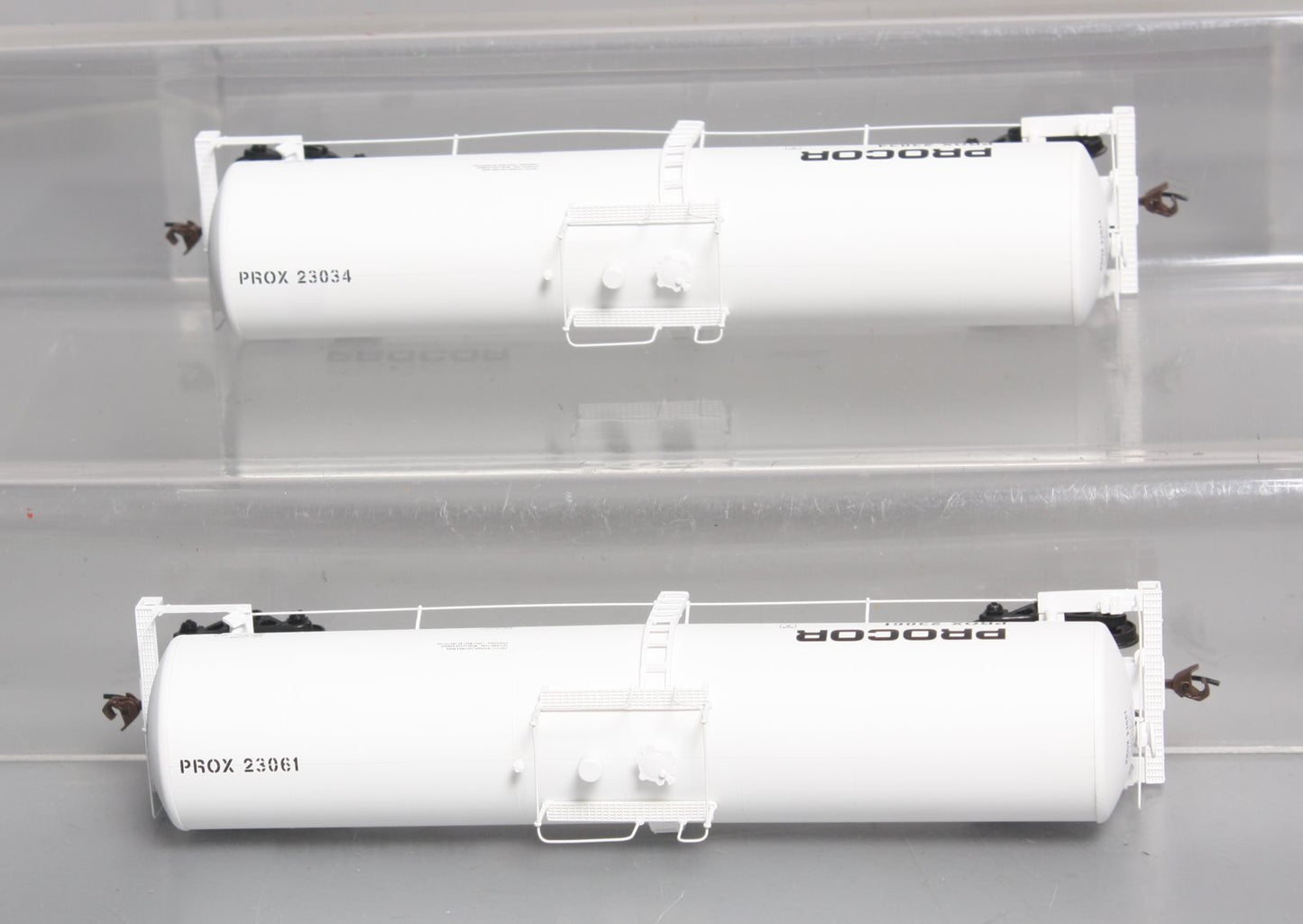 Walthers 932-27258 HO PROX 23K Gallon Funnel Flow Tank Car (Pack of 2) LN/Box