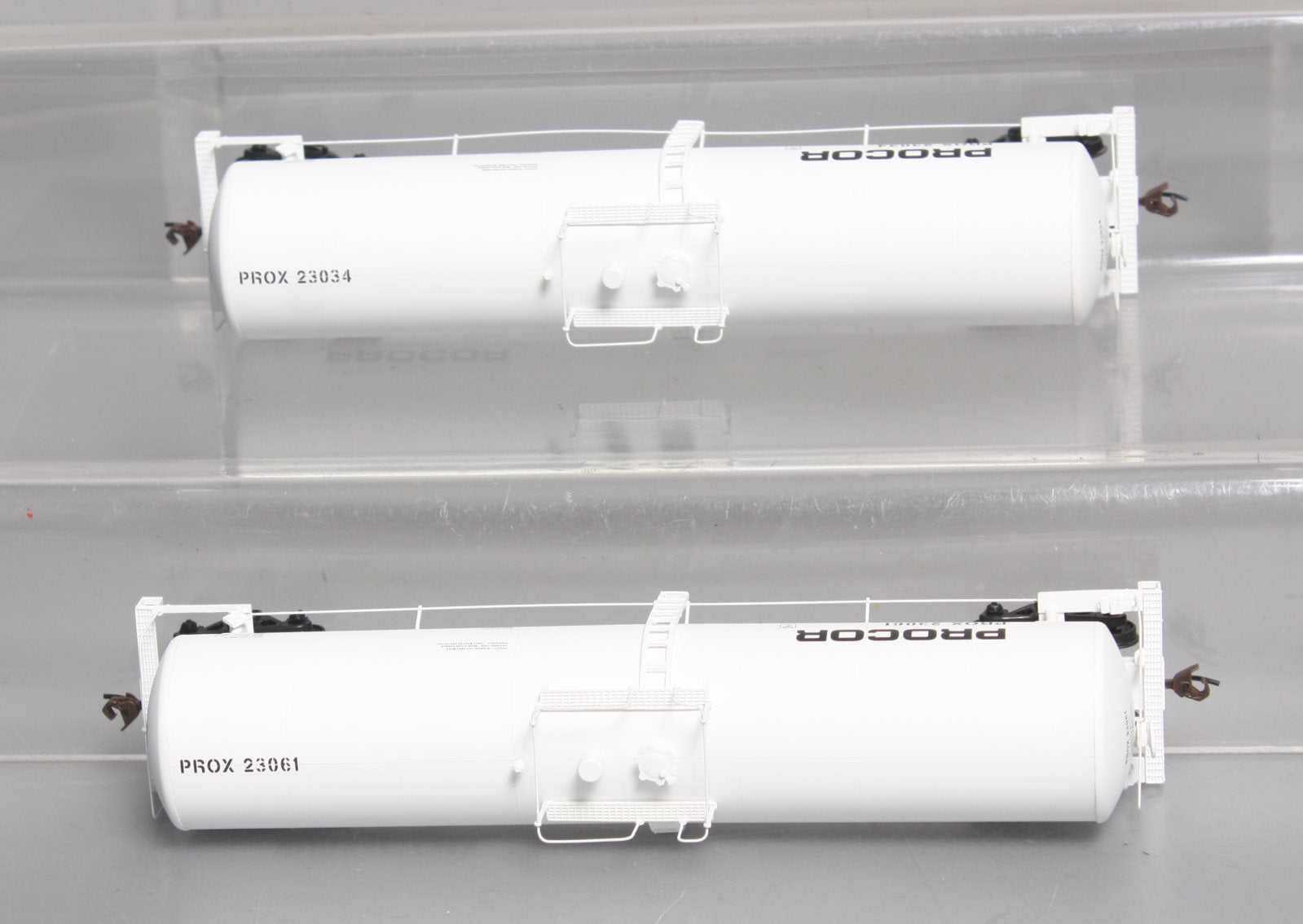 Walthers 932-27258 HO PROX 23K Gallon Funnel Flow Tank Car (Pack of 2) LN/Box