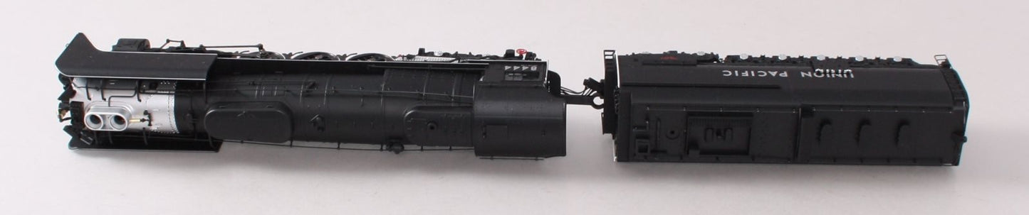 Athearn G97378 HO Union Pacific FEF-3 4-8-4 Steam Locomotive DCC & Sound #8444