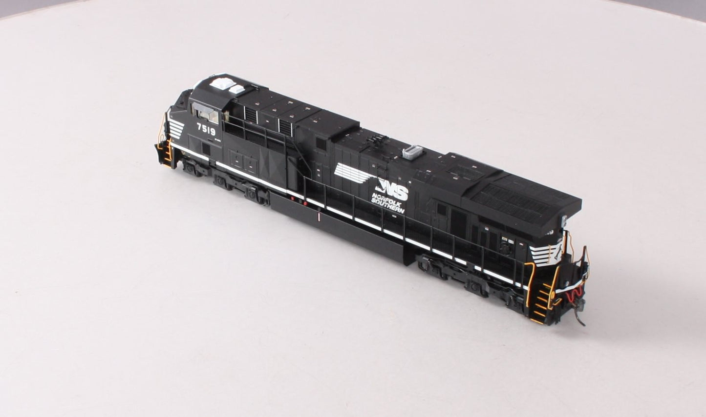 InterMountain 49724-02 HO Norfolk Southern ES44DC Diesel Locomotive #7519 w/DCC EX