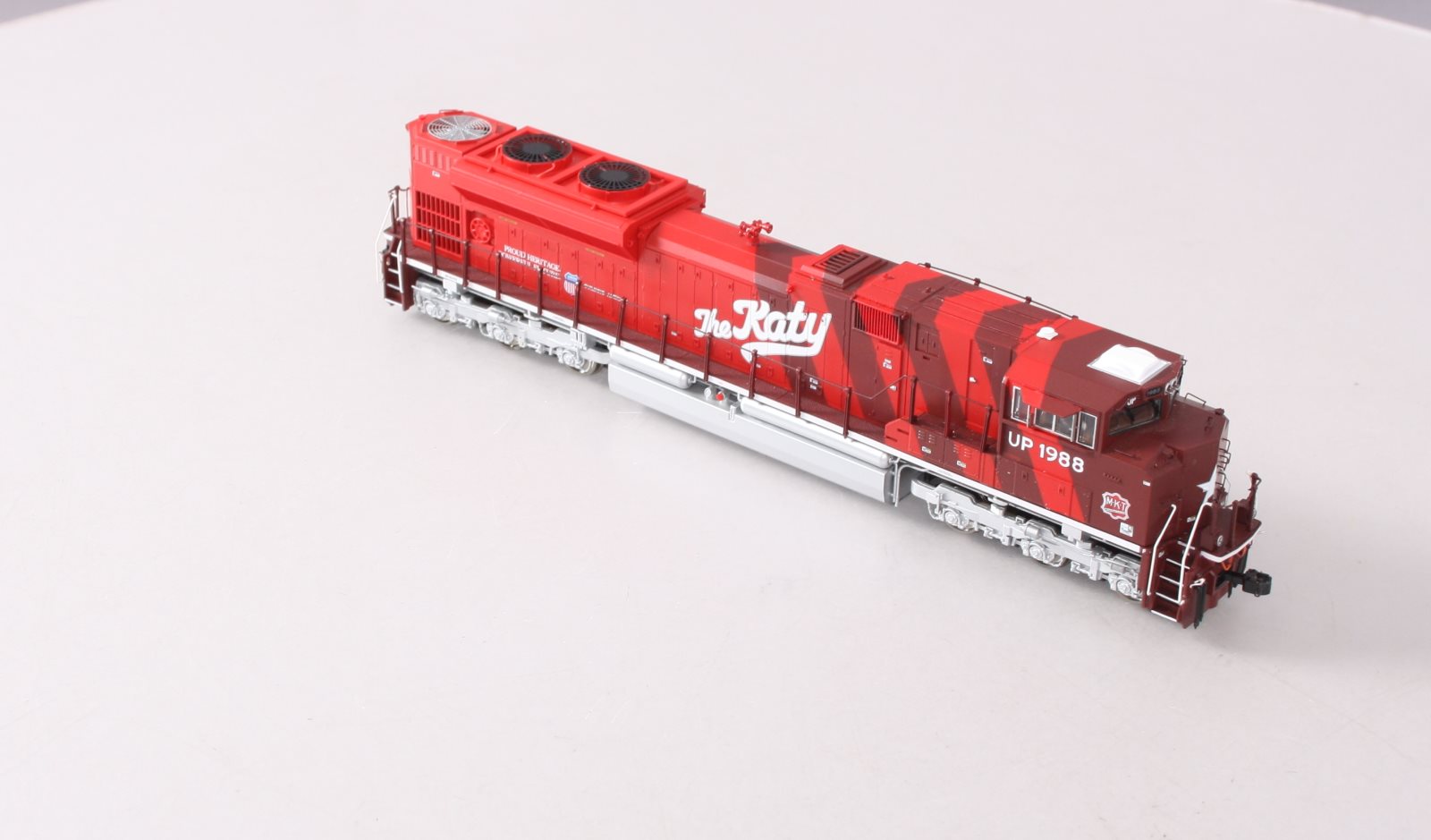MTH 80-2009-1 HO Scale Katy SD70ACe Diesel Locomotive w/PS3/Sound/DCC #1988
