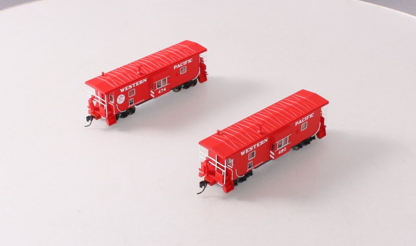 Walthers 932-240458 HO WP International Steel Bay Window Caboose (Set of 2)