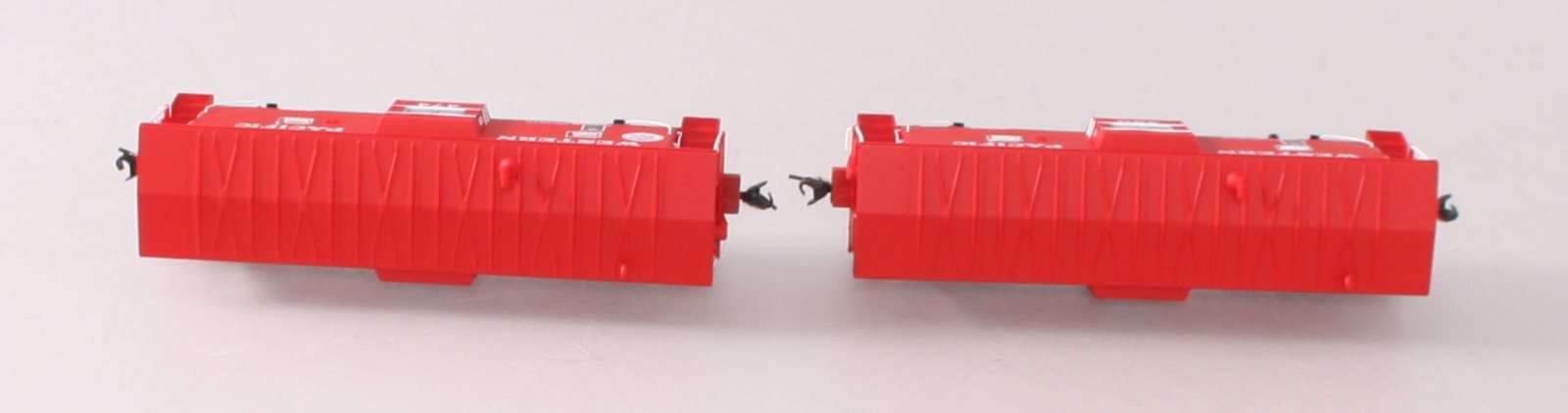 Walthers 932-240458 HO WP International Steel Bay Window Caboose (Set of 2)