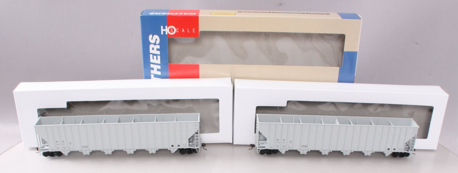 Walthers 932-25688 HO GP Greenville 7K Cubic Feet Wood Chip Hopper (2Pack)