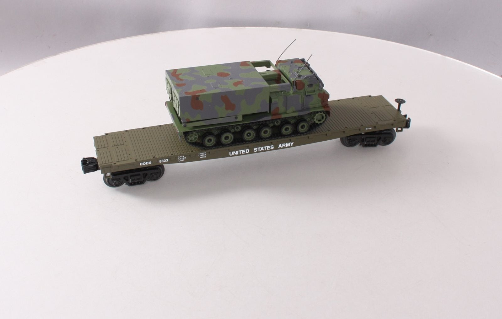 MTH 30-76843 O Gauge U.S. Army Flat Car with M270 Rocket Launcher