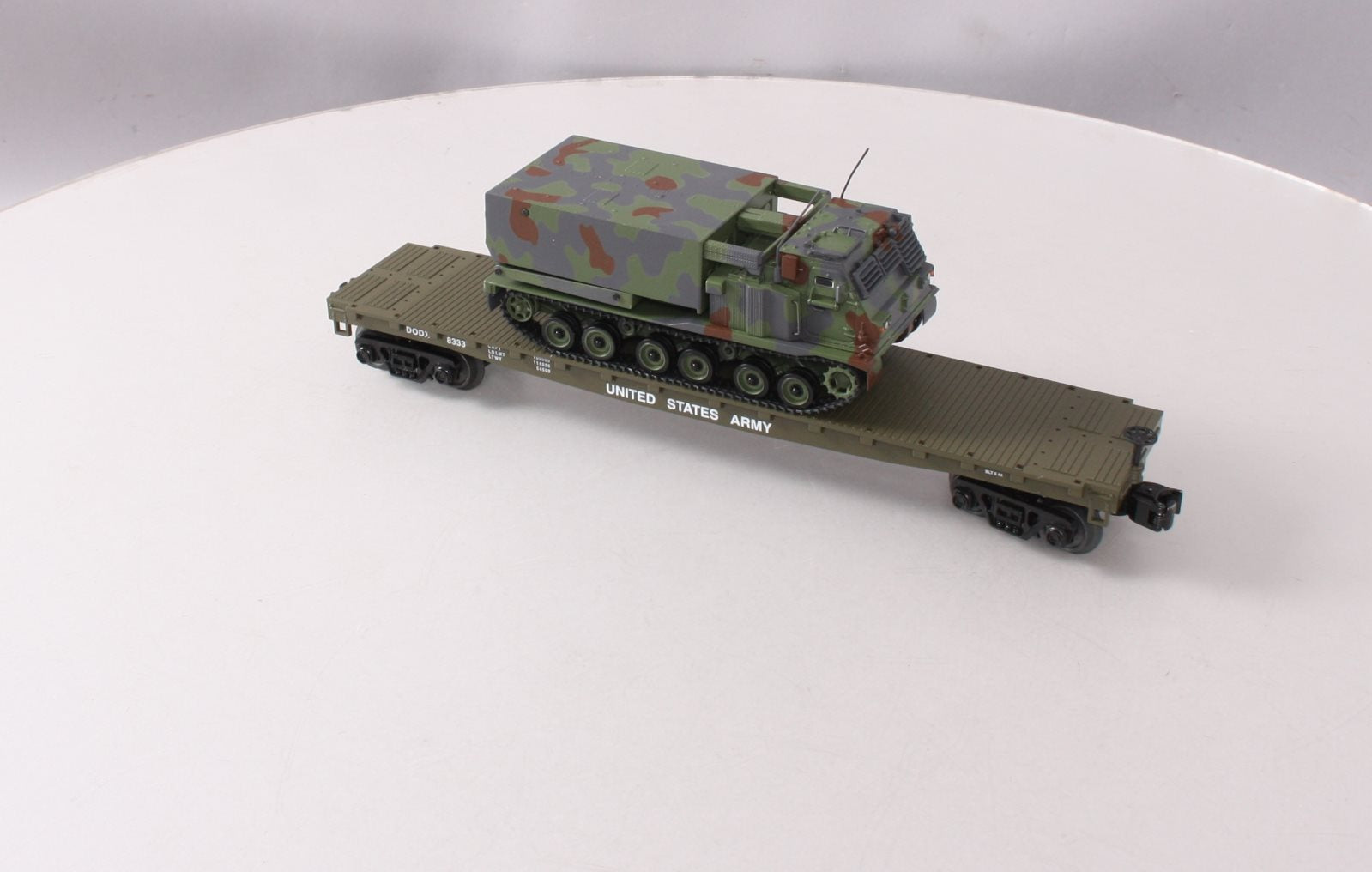 MTH 30-76843 O Gauge U.S. Army Flat Car with M270 Rocket Launcher