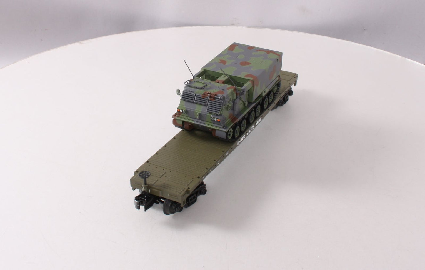 MTH 30-76843 O Gauge U.S. Army Flat Car with M270 Rocket Launcher